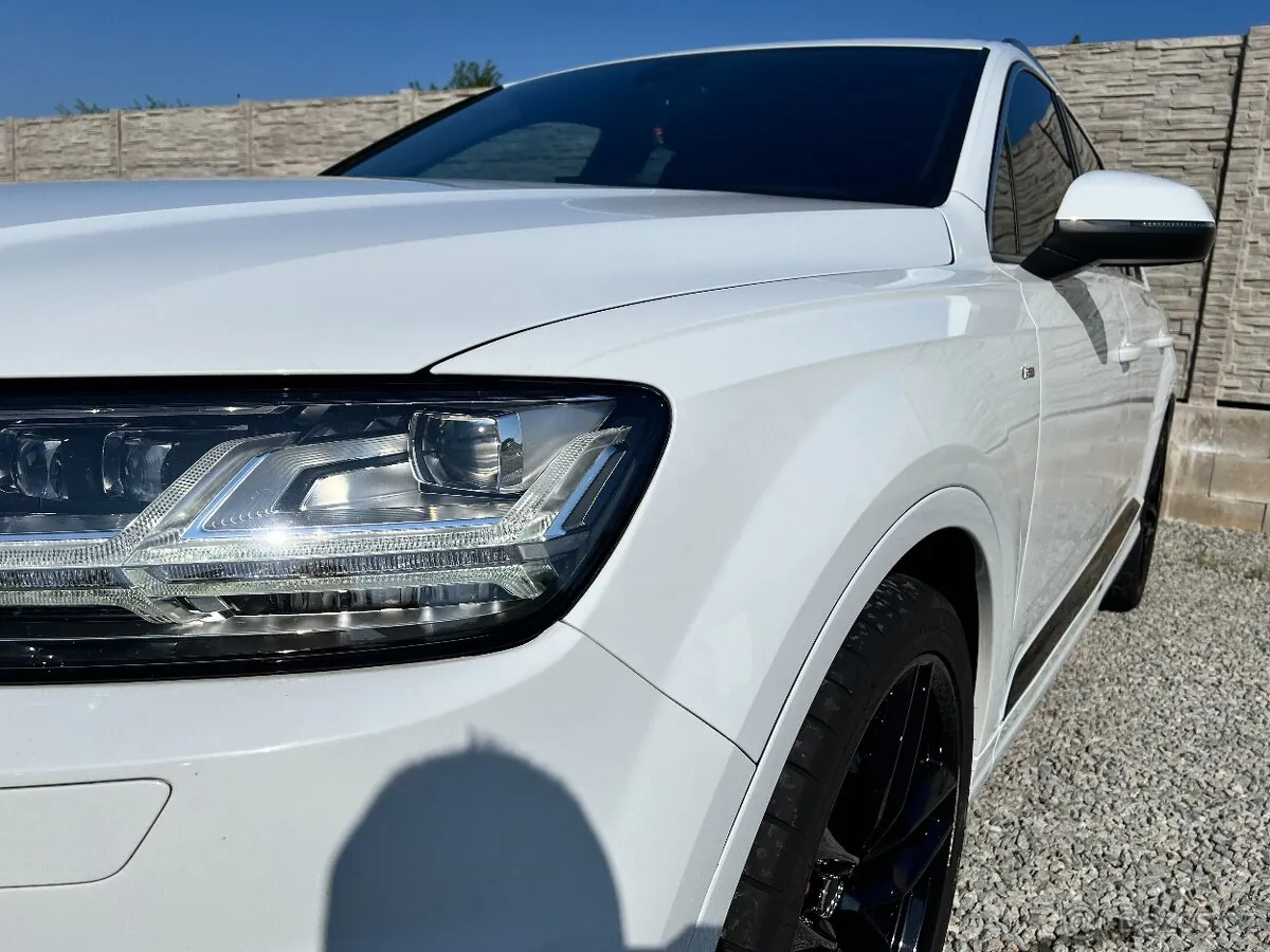 Audi Q7 2018 photo 2