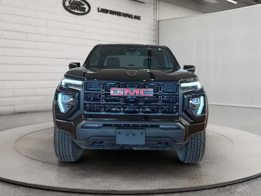 GMC Canyon 2024 photo 2
