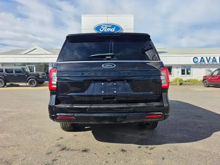 Ford Expedition 2023 photo 5