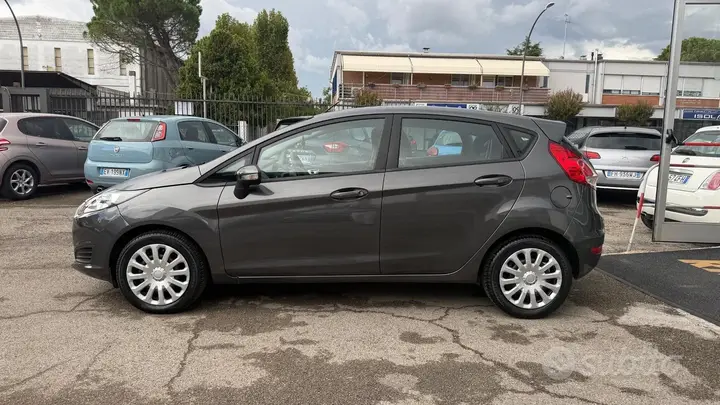 Ford Fiesta 2017 photo 2