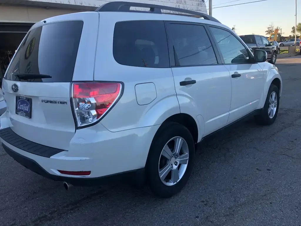 Subaru Forester 2011 photo 5