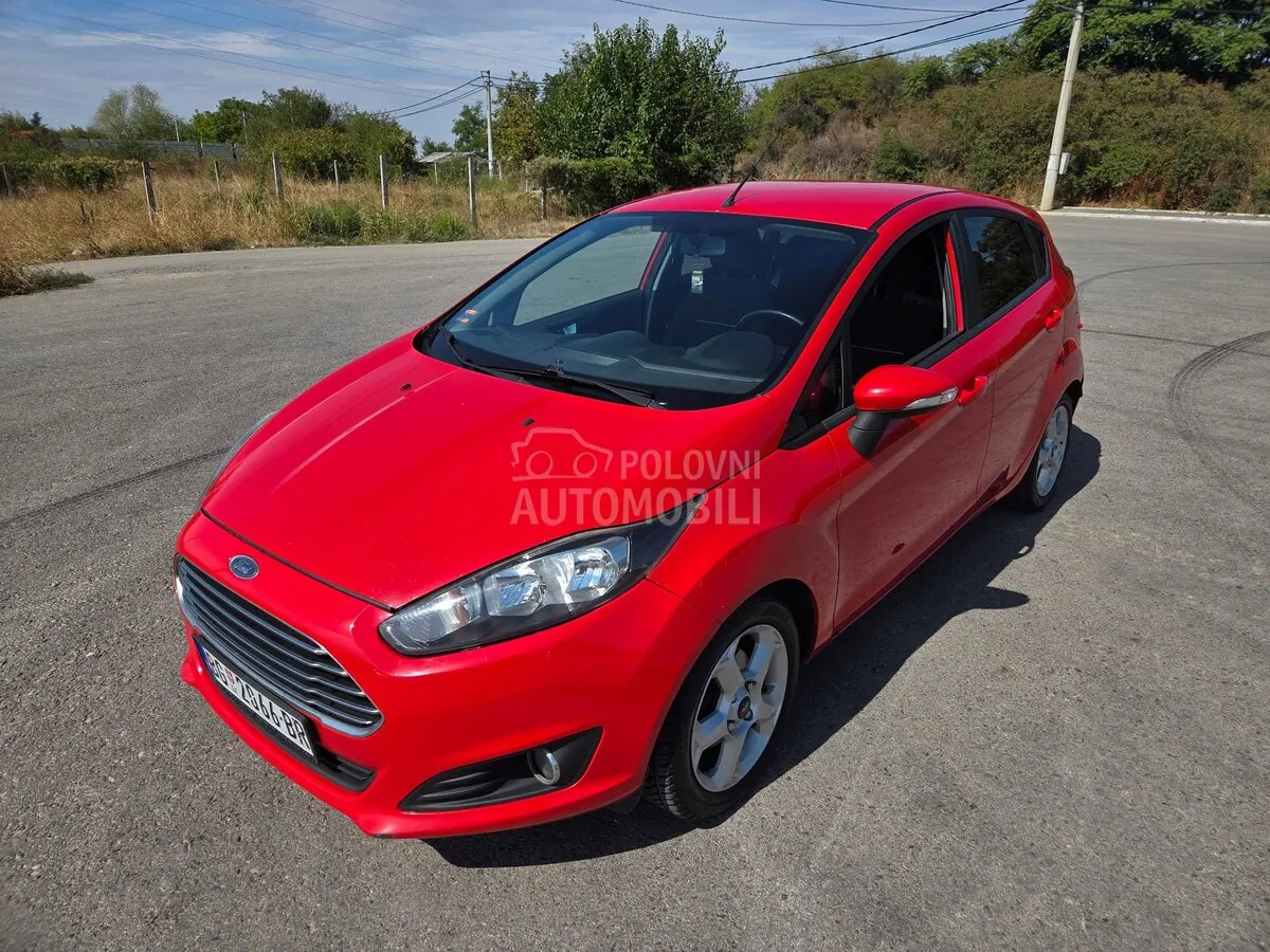 Ford Fiesta 2013 photo 3