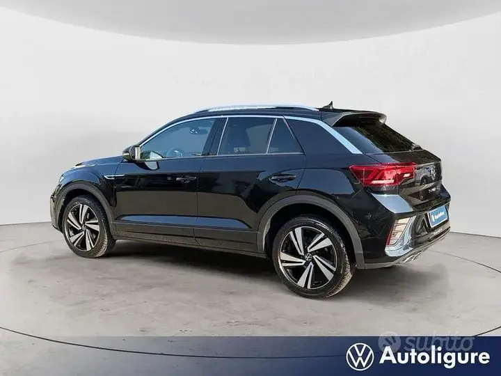 Volkswagen T-Roc 2023 photo 3
