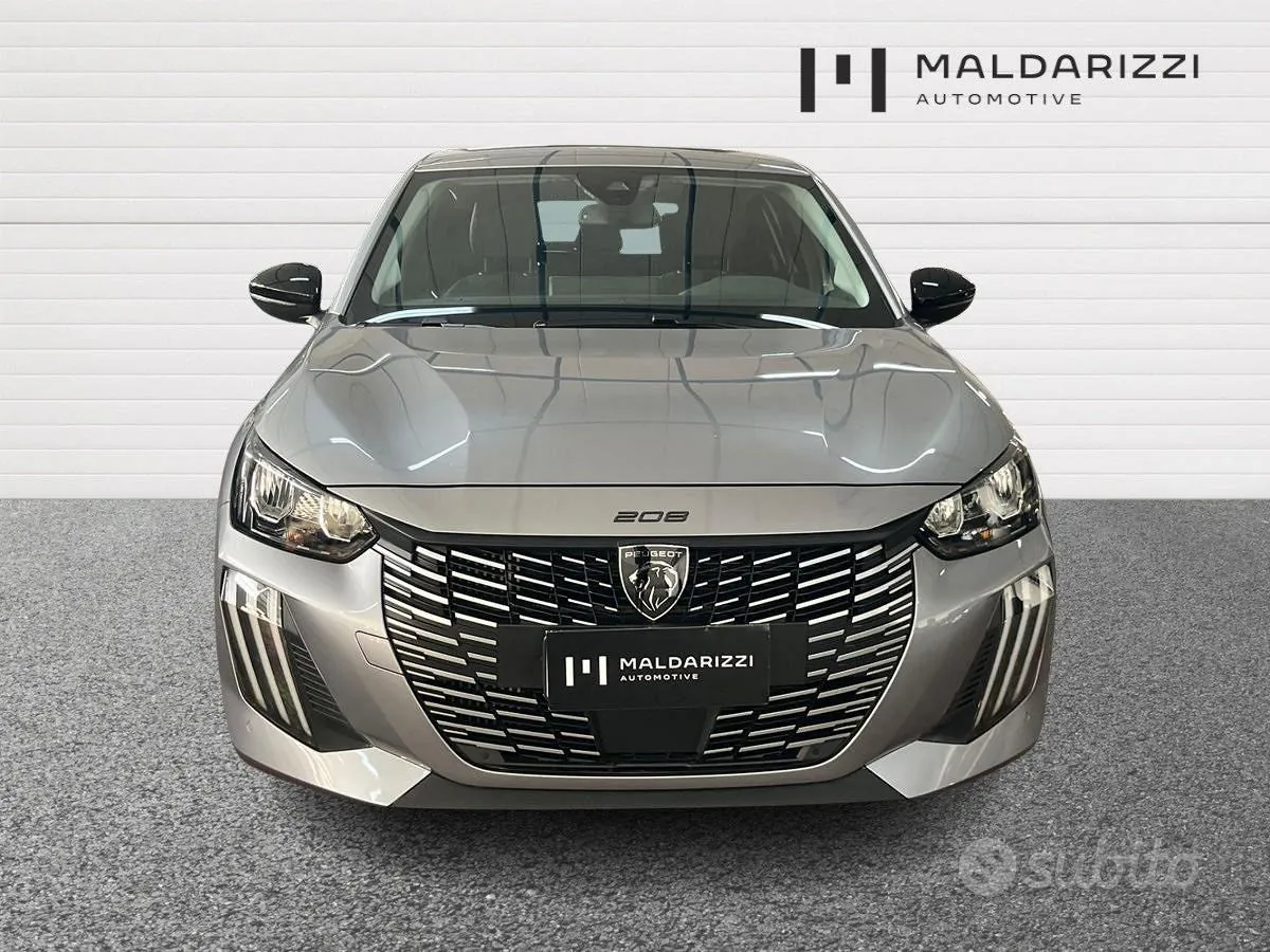 Peugeot 208 2025 photo 2