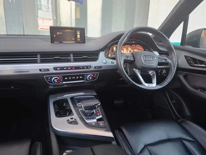 Audi Q7 2016 photo 4