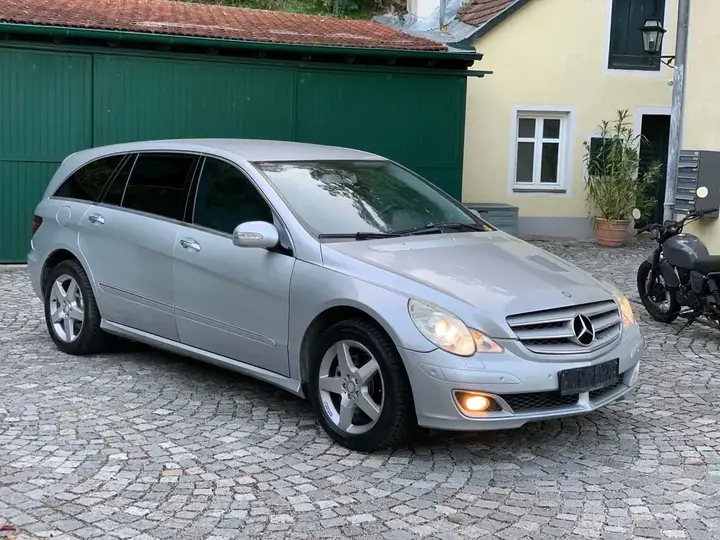 Mercedes-Benz R-Class