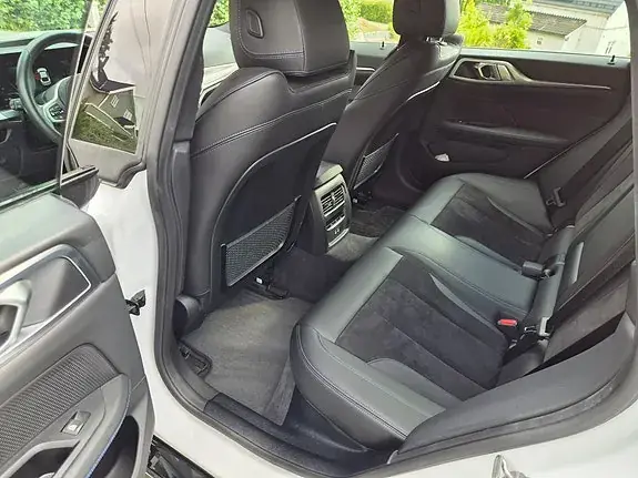 BMW I4 2022 photo 5