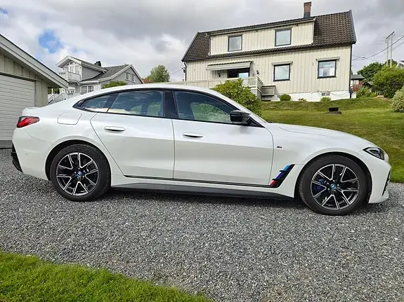 BMW I4 2022 photo 2