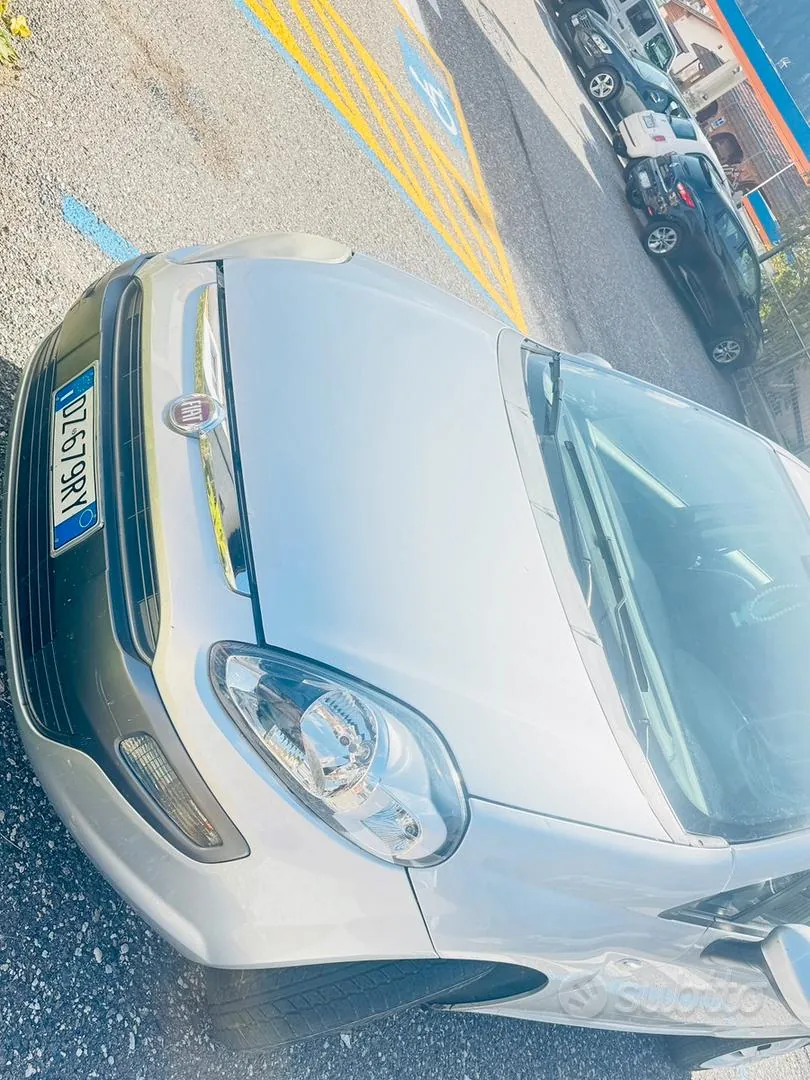 Fiat Punto 2010 photo 5