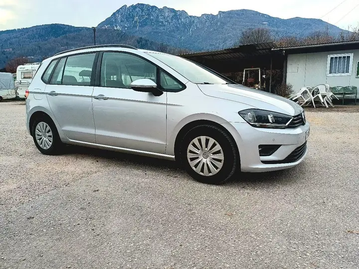 Volkswagen Golf Sportvan