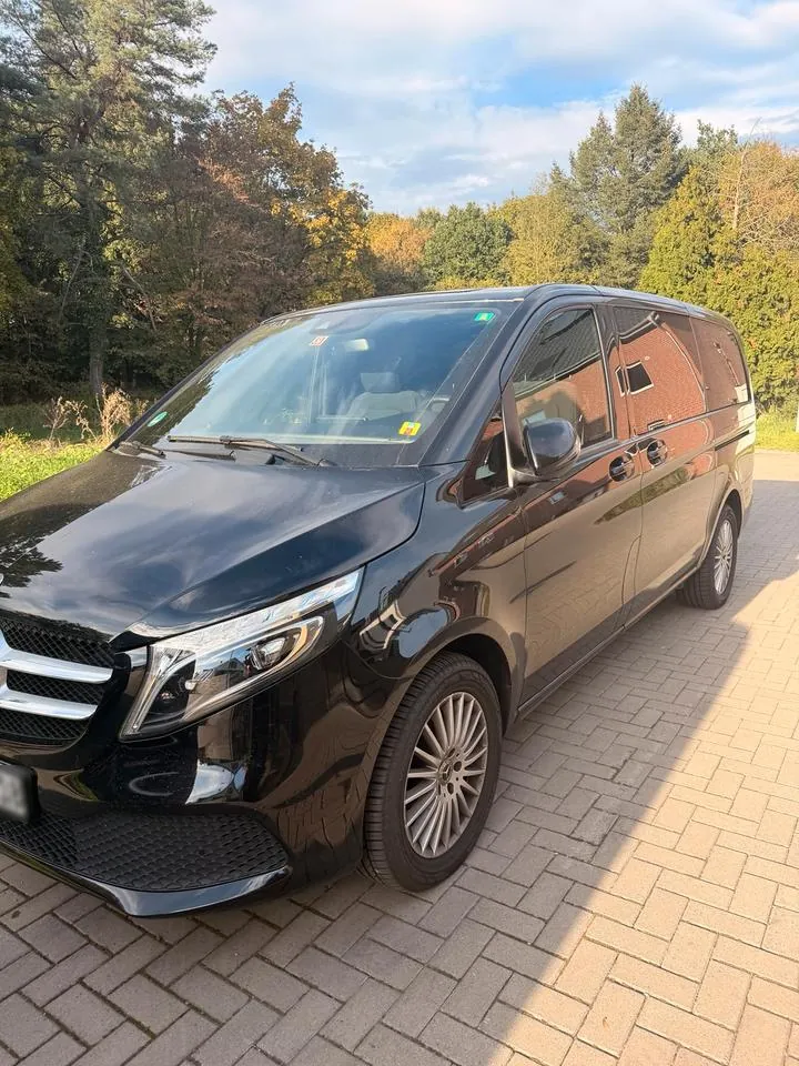 Mercedes-Benz V 220 D