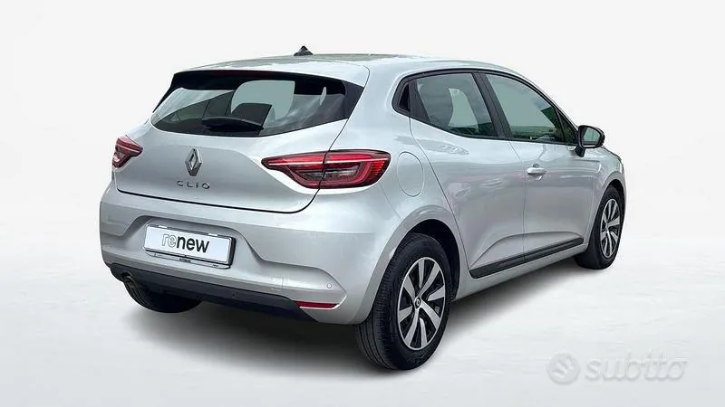 Renault Clio 2023 photo 2