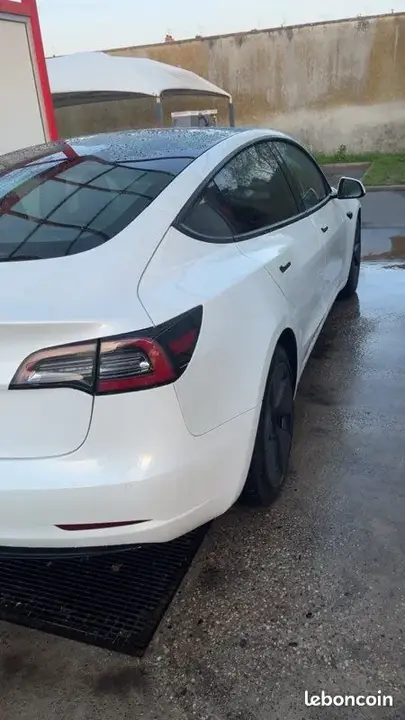 Tesla Model 3 2021 photo 3