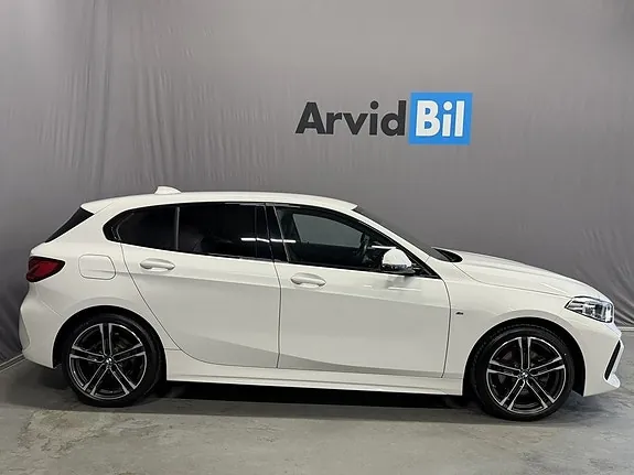 BMW 118I 2024 photo 5