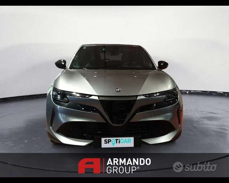 Alfa Romeo Junior 2025 photo 2