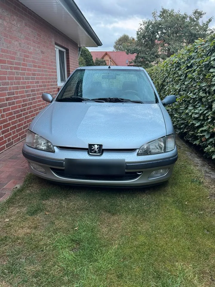 Peugeot 106