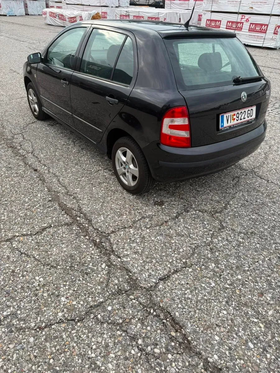Skoda Fabia 2005 photo 3