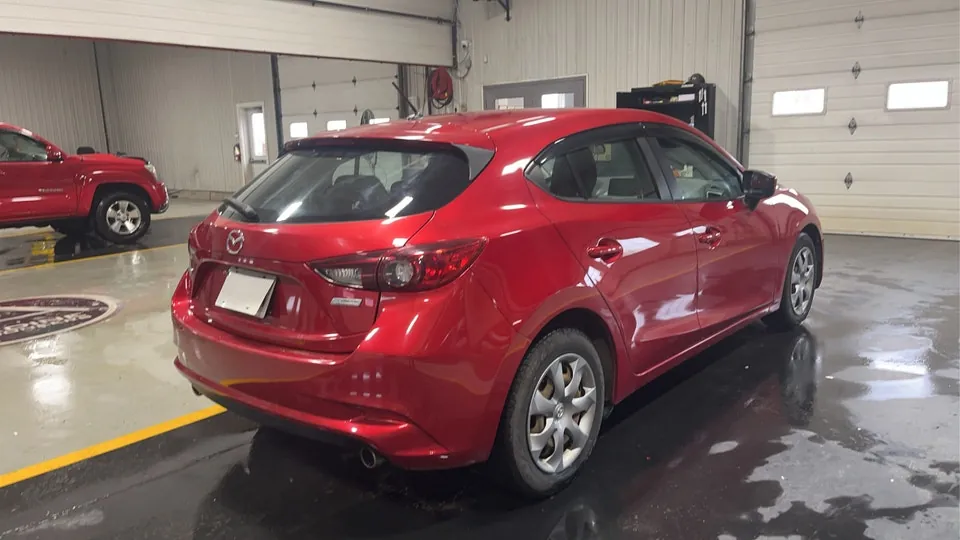 Mazda Mazda3 2018 photo 4