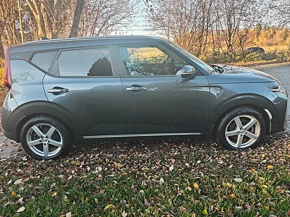 Kia E-Soul 2022 photo 5