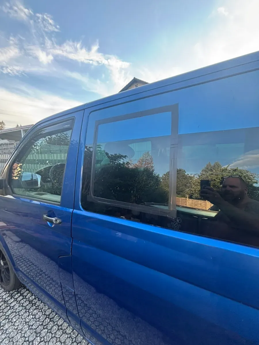 Volkswagen T5 2007 photo 3