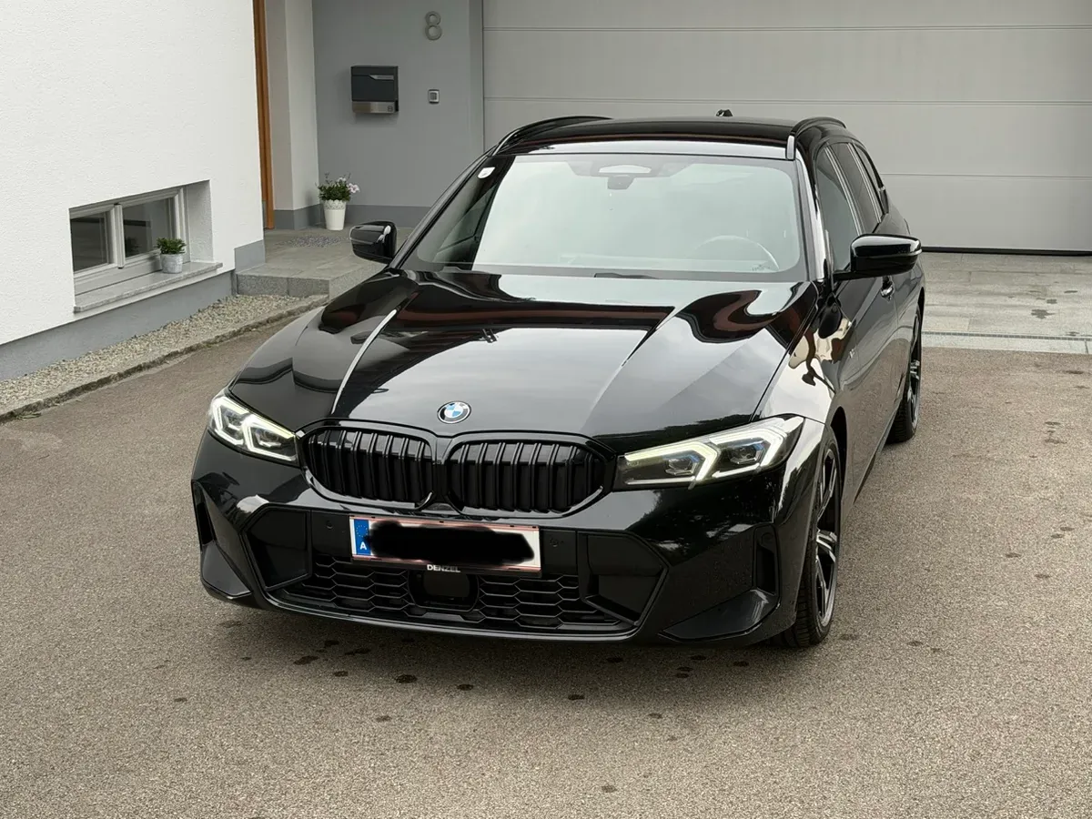 BMW 3 Series 2023 photo 2