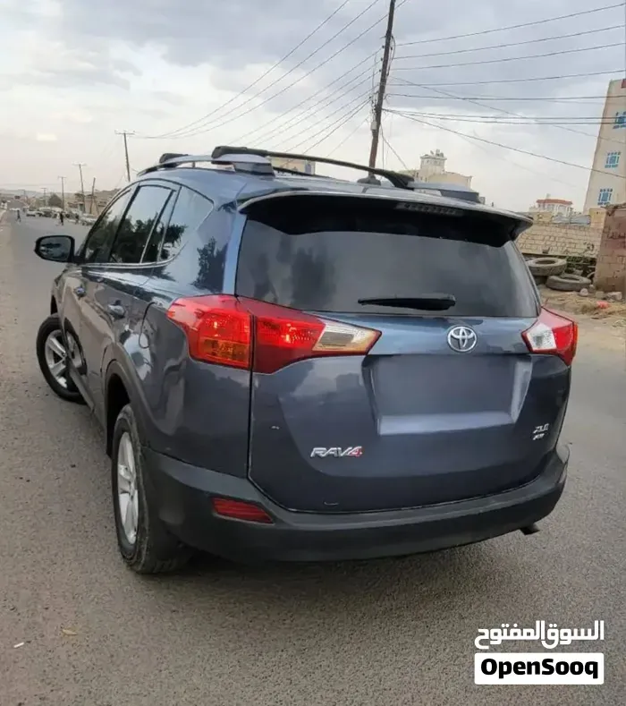 Toyota Rav 4 2014 photo 2