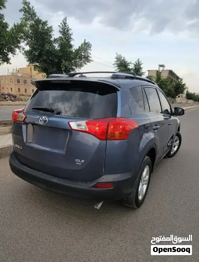 Toyota Rav 4 2014 photo 3