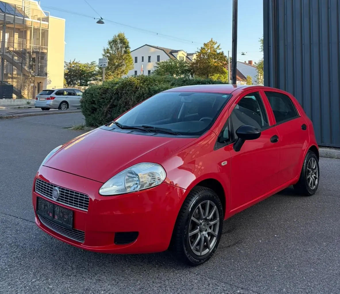 Fiat Grande Punto 2009 photo 2
