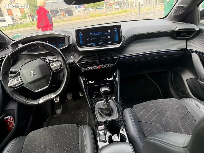 Peugeot 208 2022 photo 5