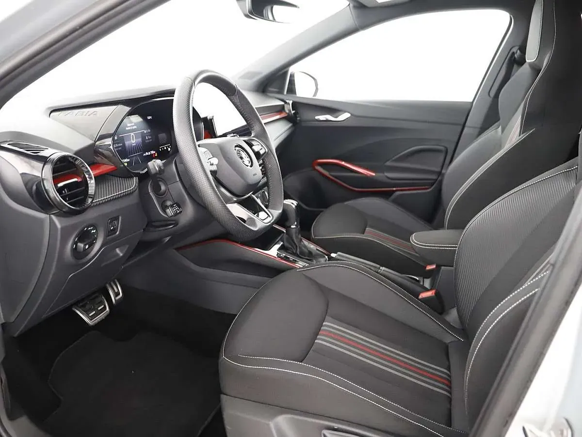 Skoda Fabia 2024 photo 2