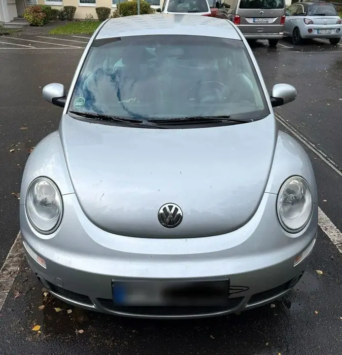 Volkswagen New Beetle