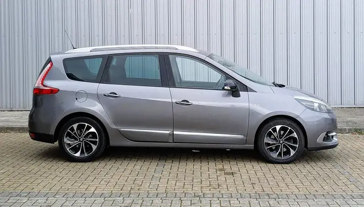 Renault Grand Scenic 2014 photo 2