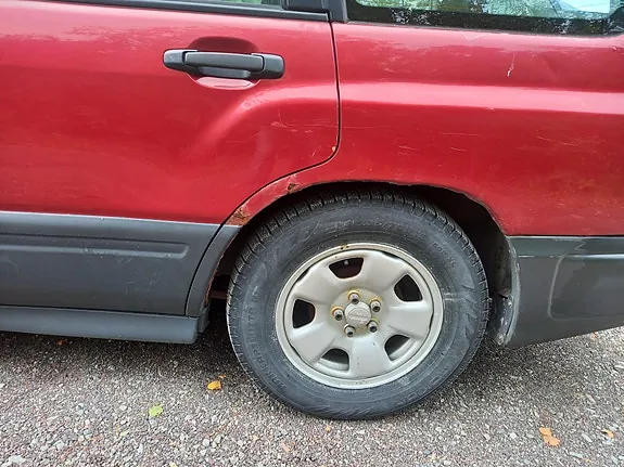 Subaru Forester 1999 photo 4