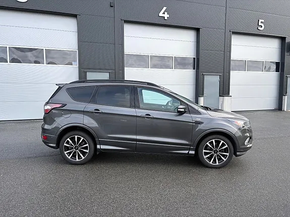 Ford Kuga 2017 photo 2