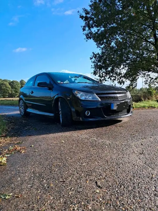 Opel Astra H Gtc