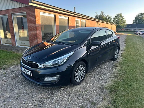 Kia Ceed 2014 photo 2