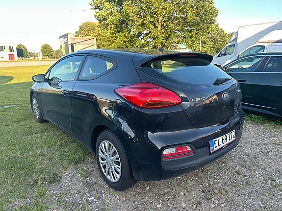 Kia Ceed 2014 photo 4