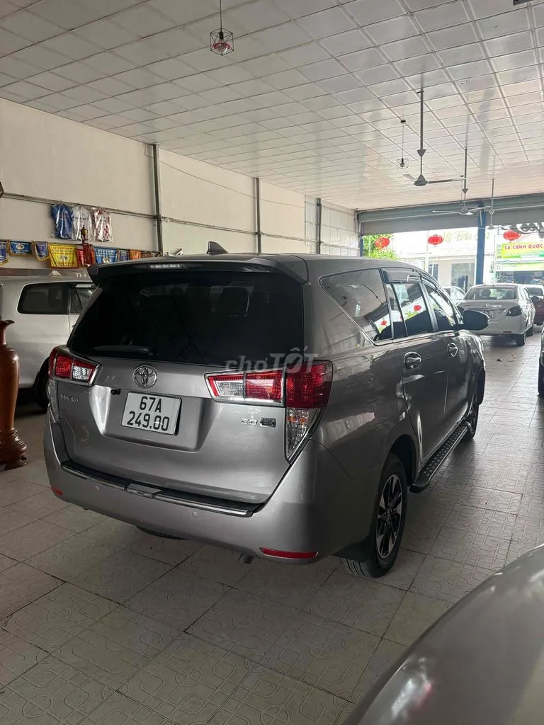 Toyota Innova 2018 photo 3