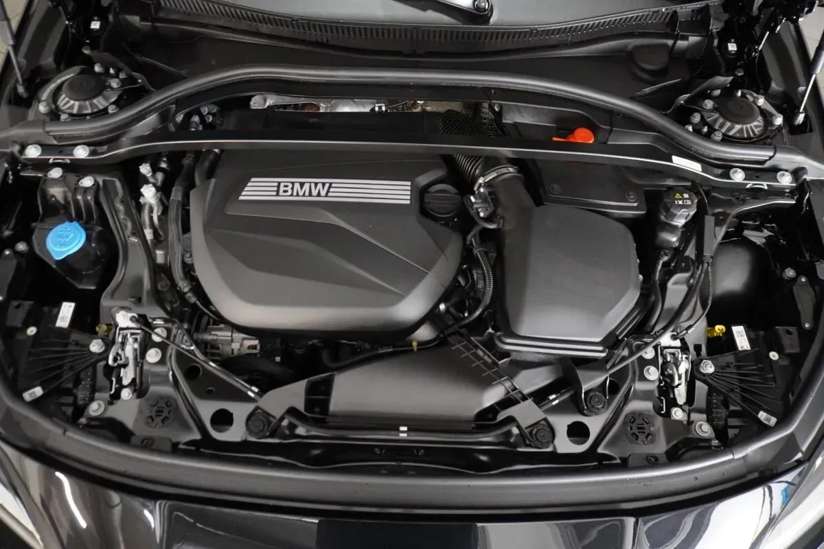 BMW 1 Series 2026 photo 2