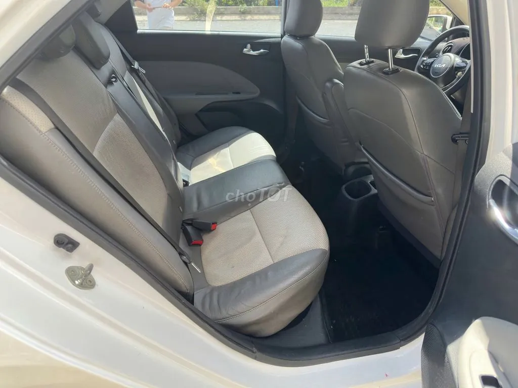 Kia Soluto 2023 photo 5