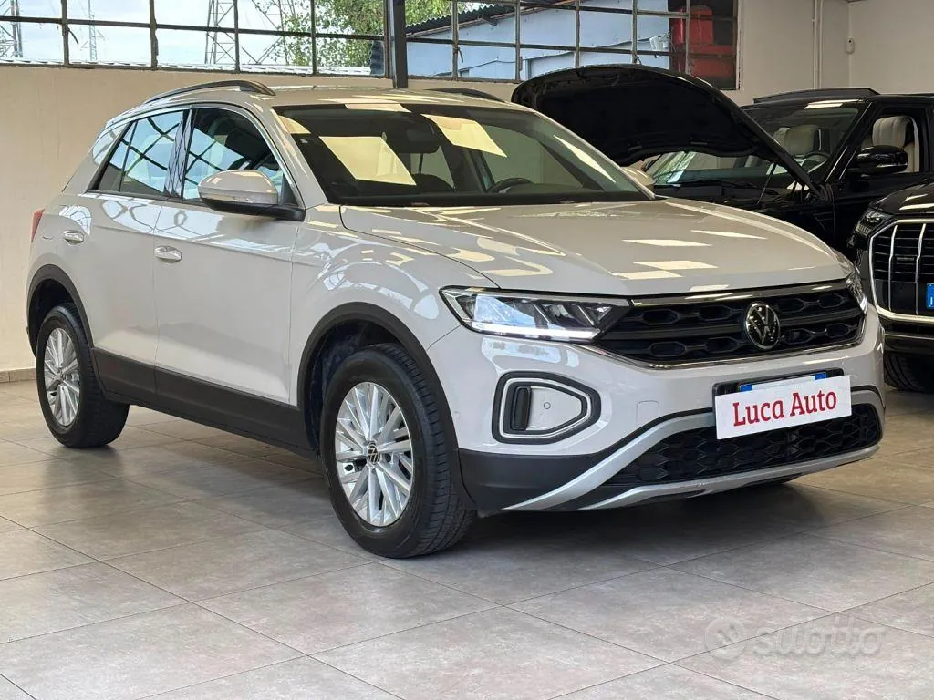 Volkswagen T-Roc 2022 photo 3