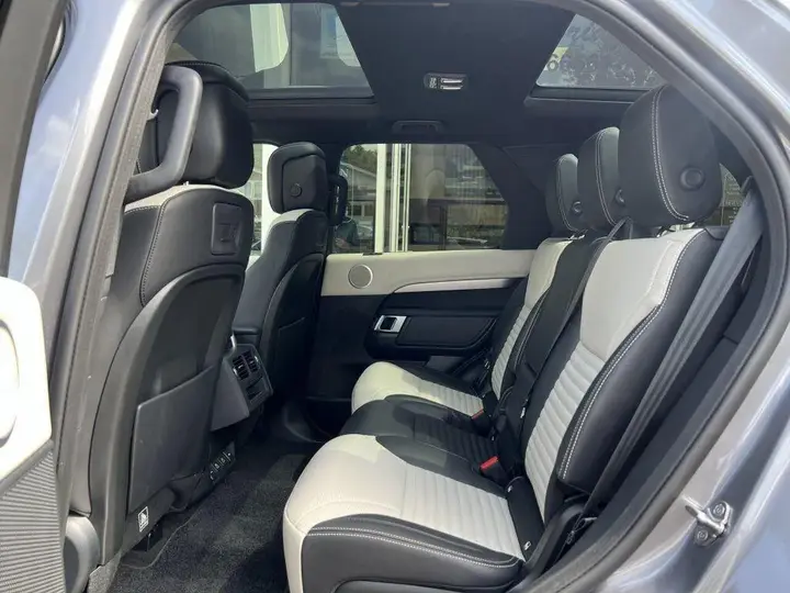 Land Rover Discovery 2021 photo 5
