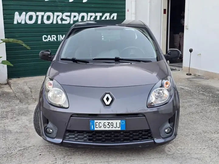 Renault Twingo 2011 photo 2