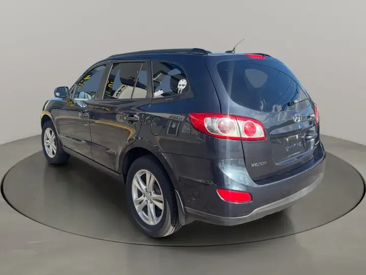 Hyundai Santa Fe 2011 photo 3