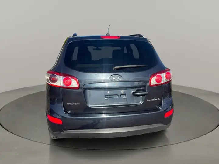 Hyundai Santa Fe 2011 photo 4