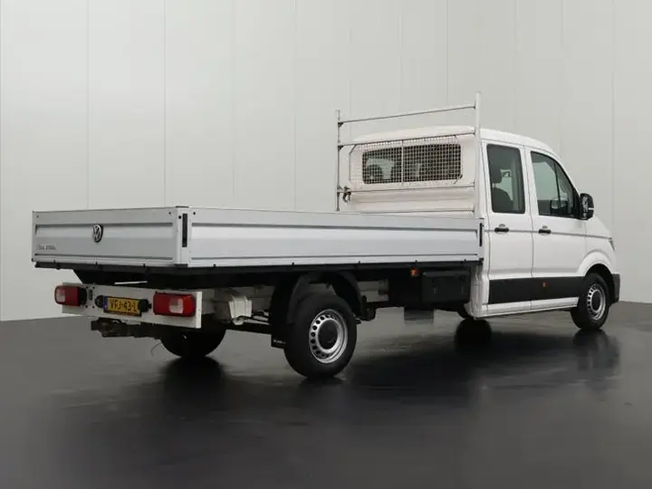 Volkswagen Crafter 2021 photo 2