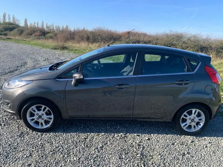 Ford Fiesta 2016 photo 5