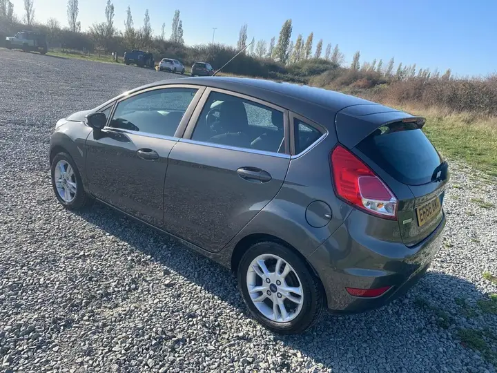 Ford Fiesta 2016 photo 4