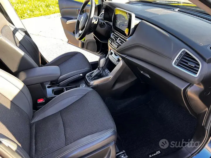 Suzuki S-Cross