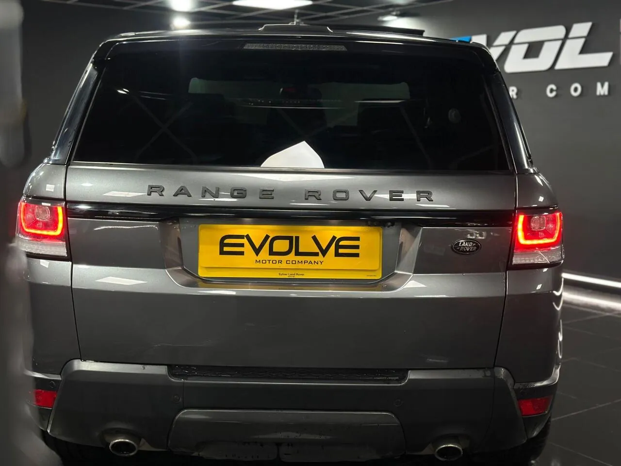 Land Rover Range Rover Sport 2016 photo 4